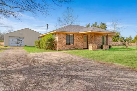 315 County Road 44100, Powderly, TX 75473