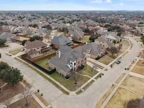 820 Owl Creek Dr, Murphy, TX 75094