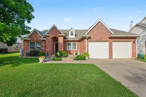 3509 Mustang Dr, Denton, TX 76210