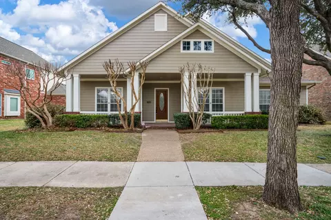 1806 E Branch Hollow Dr, Carrollton, TX 75007