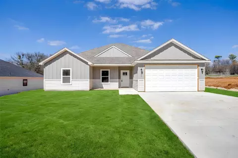 130 Abbott Ave, Covington, TX 76636