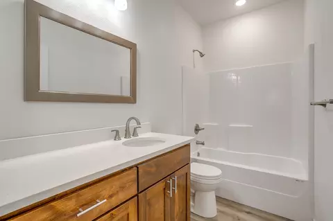 Bath - 130 Abbott Ave, Covington, TX 76636 photo 6 of 6