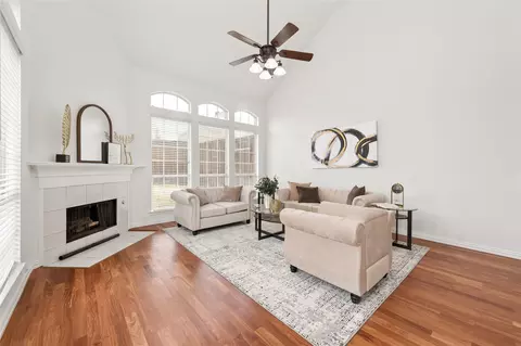 2337 Ravenhurst Dr, Plano, TX 75025