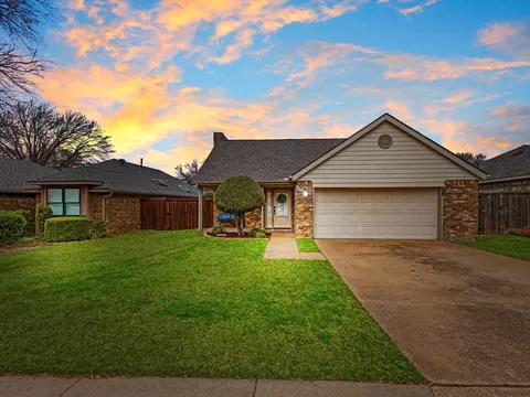 2723 Belmeade Dr, Carrollton, TX 75006