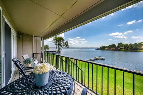 5200 Country Club Dr, Granbury, TX 76049