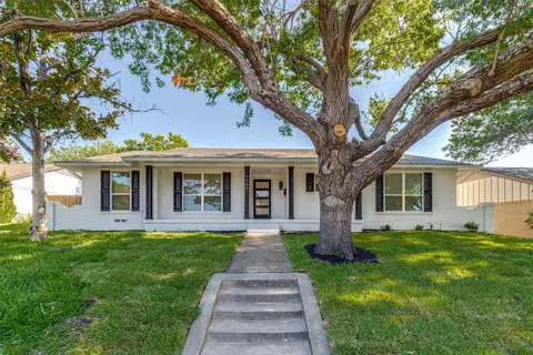 7709 El Pensador Dr, Dallas, TX 75248