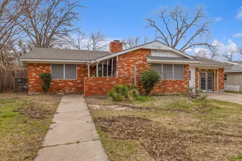 7508 Deaver Dr, North Richland Hills, TX 76180