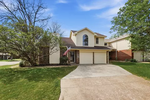 800 Wyndham Pl, Arlington, TX 76017