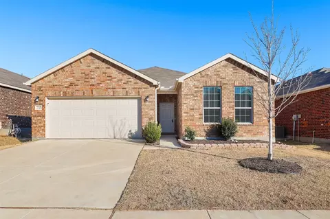 2345 Bernese Ln, Fort Worth, TX 76131