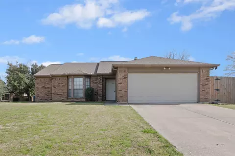 3521 Glenview Dr, Corinth, TX 76210