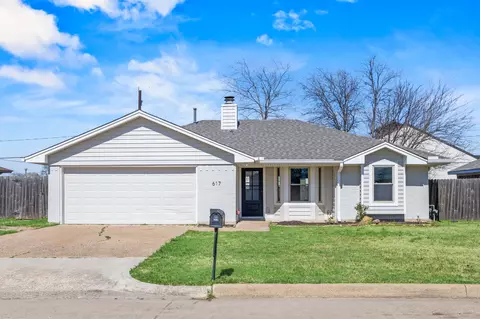 617 Reed St, Roanoke, TX 76262