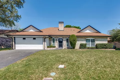 9904 Ivy Leaf Ln, Fort Worth, TX 76108