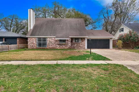 329 Tallow Ln, Shreveport, LA 71105