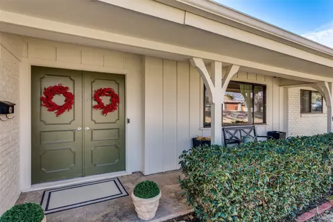 1804 Aden Rd, Fort Worth, TX 76116
