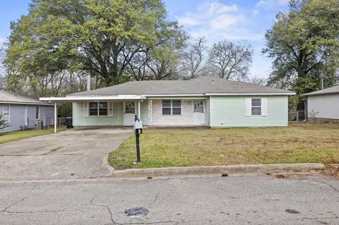 4026 Dixon Cir, Greenville, TX 75401