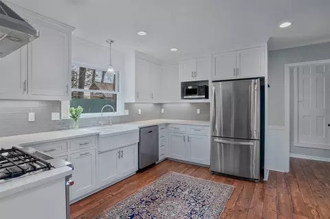 731 Oak Hl, Shreveport, LA 71106