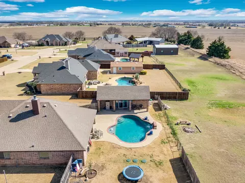 160 Berkshire Ln, Waxahachie, TX 75165