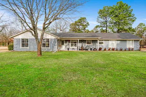 50 County Road 35930, Powderly, TX 75473