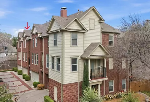 2619 Colby St #B, Dallas, TX 75204