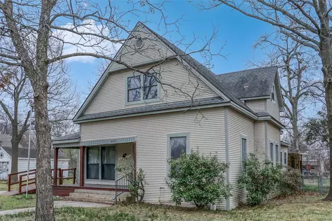 401 W Maple St, Whitewright, TX 75491