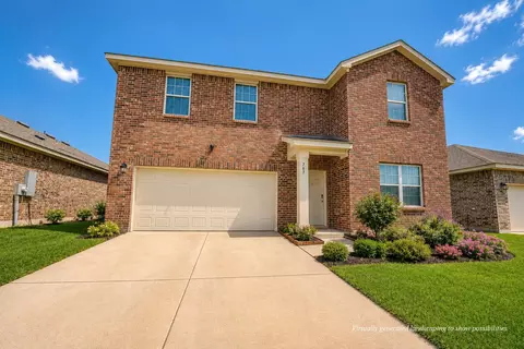 767 Camden Dr, Lavon, TX 75166