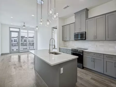 2700 Old Denton Rd #4427, Carrollton, TX 75007