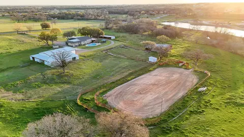 304 Scarlett Rd, Weatherford, TX 76087