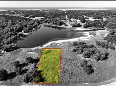 4001 Whitecrest Dr, Whitney, TX 76692