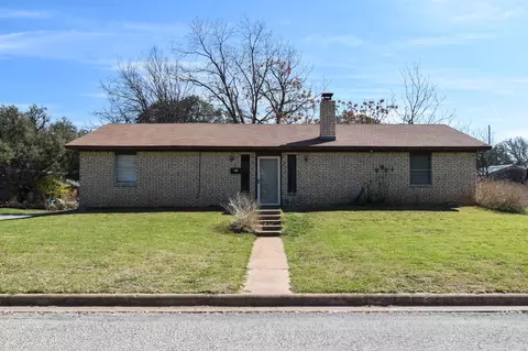1801 S College St, Brady, TX 76825