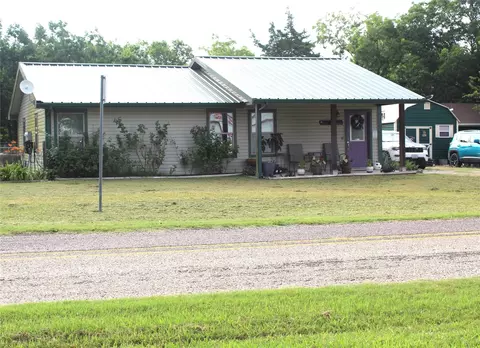 Exterior - 402 Cleveland St, Bailey, TX 75413 photo 2 of 4