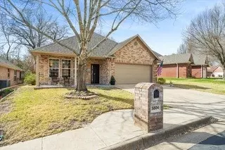5804 Cross Creek Cir, Tyler, TX 75703