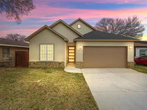 1033 E Bowie St, Fort Worth, TX 76104