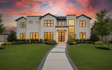 3807 Pallos Verdas Dr, Dallas, TX 75229