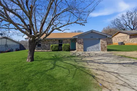 248 Gordon Dr, Azle, TX 76020