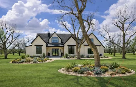 1637 Earhart Dr, Granbury, TX 76049