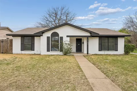1705 Bobbie Ln, Garland, TX 75042