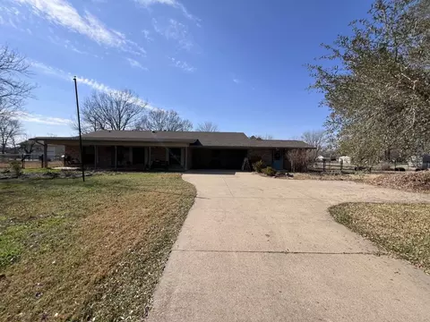 2201 Hickory Ridge Dr, Bossier City, LA 71111