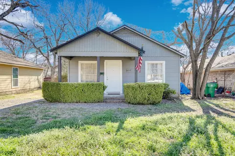 608 Highland Ave, Waxahachie, TX 75165