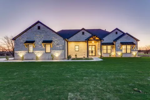 6306 Starlight Ranch Rd, Godley, TX 76044