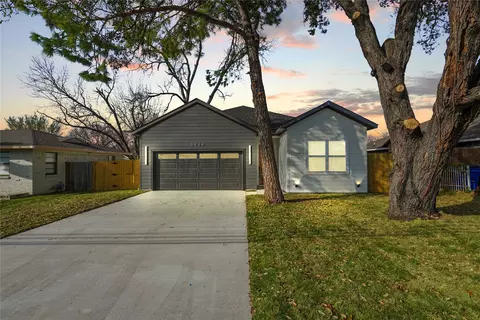 9419 Briggs St, Dallas, TX 75227