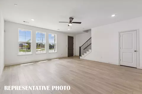 Living - 1013 Splitrock Dr, Allen, TX 75013 photo 1 of 1