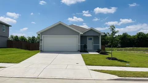 4105 Woodhill Bend Dr, Crowley, TX 76036
