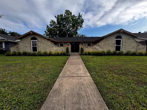 1826 Melrose St, Garland, TX 75042