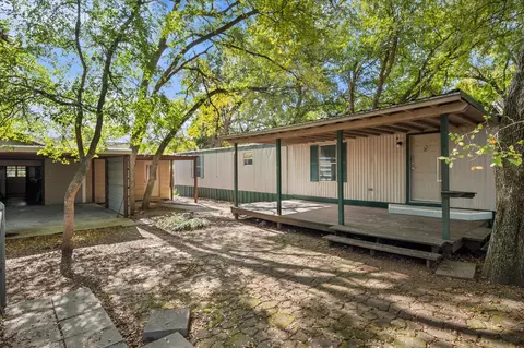1509 E Apache Trl, Granbury, TX 76048
