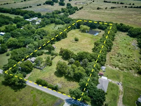 110 S Bois D Arc St, Bailey, TX 75413