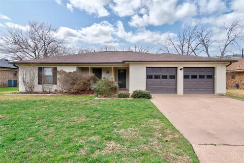 Exterior - 4618 Bruce Dr, Abilene, TX 79606 photo 3 of 11