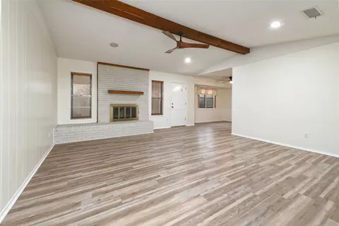 Living - 4618 Bruce Dr, Abilene, TX 79606 photo 2 of 6