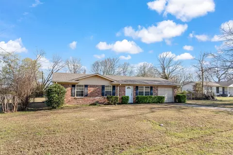 230 Nichols Dr, Canton, TX 75103