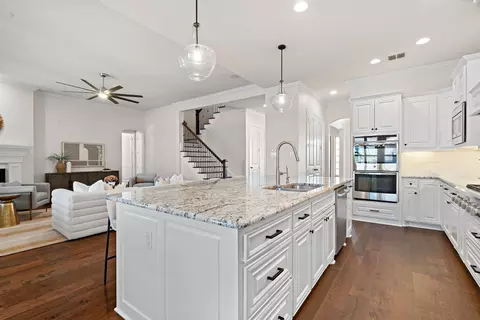 Kitchen - 205 Waterside Dr, Argyle, TX 76226 photo 5 of 6
