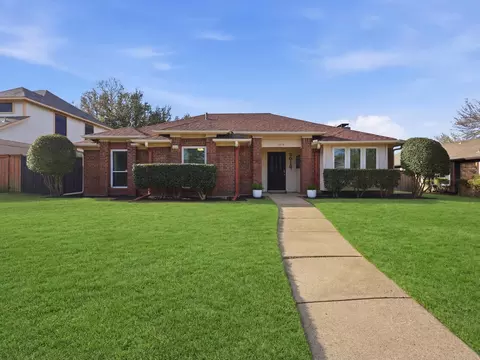 2018 Robin Hill Ln, Carrollton, TX 75007